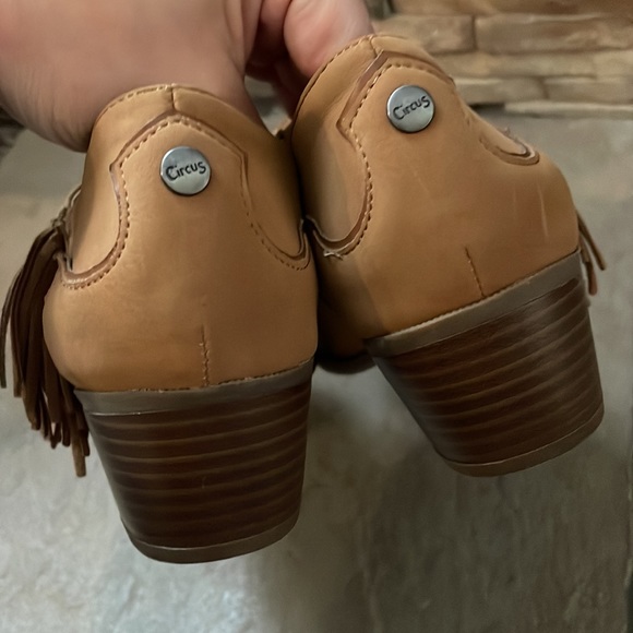 Circus by Sam Edelman Hermosa low cut boho ankle fringe booties - Picture 8 of 10